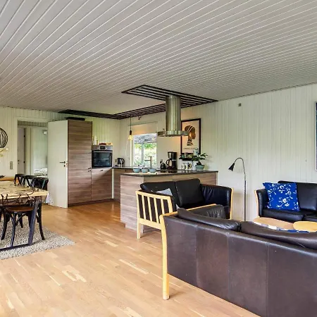 7 Person Holiday In * Dannemare